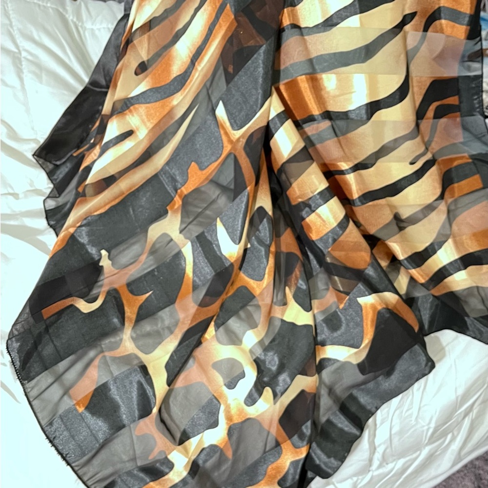 Elaine Animal print scarve